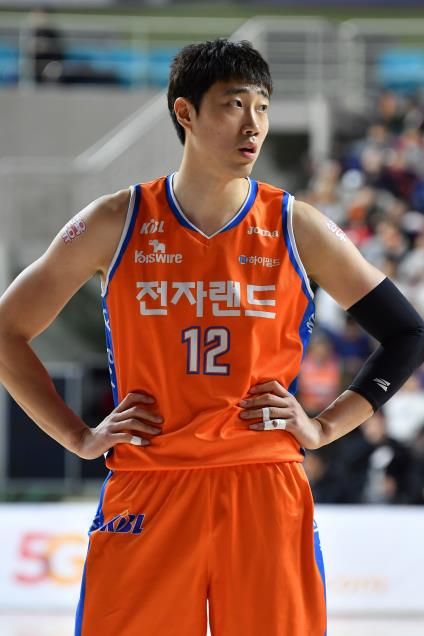 전자랜드 정효근/ 사진=KBL사진제공