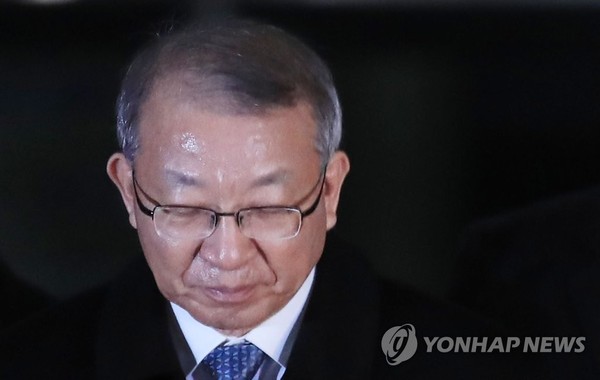 고개 숙인 양승태 전 대법원장/ 사진=연합뉴스