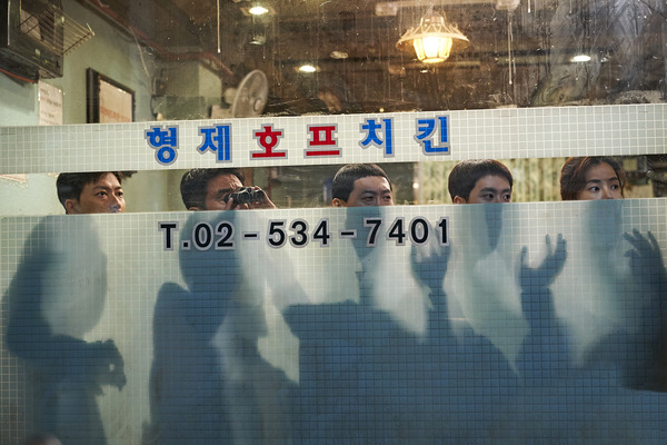 '극한직업' 마약반 5인방/사진=CJ엔터테인먼트