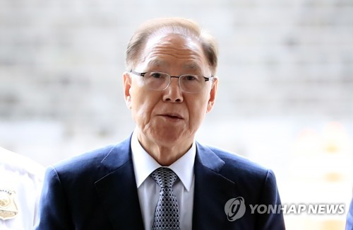 재판 출석하는 'MB 집사' 김백준 / 사진=연합뉴스