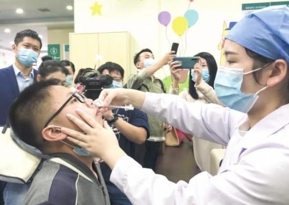 중국 후난성, 코에 뿌리는 독감 백신 접종 / 사진=바이두 캡처