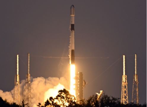 "큰 거 온다"...'2500조원' 스페이스X 내달 IPO절차 착수 - 뉴스 썸네일 이미지