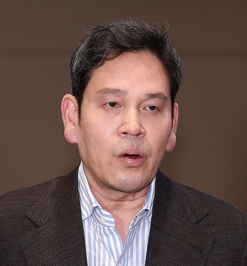 신세계그룹 정용진 대표, 스타벅스 '탱크데이' 논란