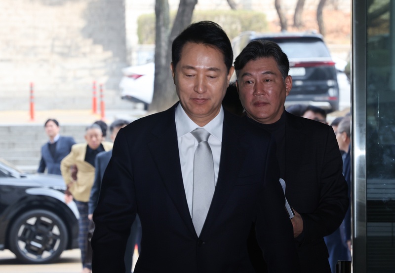 오세훈 직 걸린 '여론조사비 대납' 1심 오늘 선고