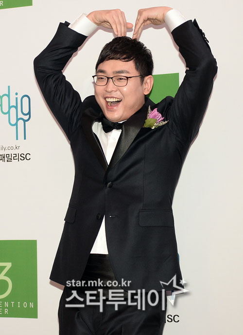 [포토]장가가는 박영진, `소는 누가키워~`