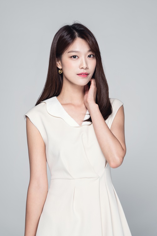 배우 이주우가 최근 MBN스타와 인터뷰를 진행했다 사진=마이컴퍼니