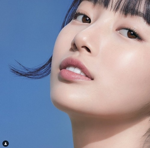 수지, 초근접도 美쳤다...꿀 피부+완벽 이목구비 [M+★SNS]