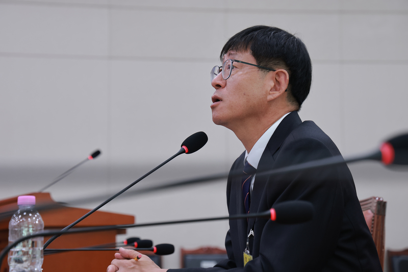 최길수 특별감찰관 후보자가 18일 국회 법제사법위원회에서 열린 인사청문회에서 법사위원 질의에 답하고 있다. / 사진=연합뉴스