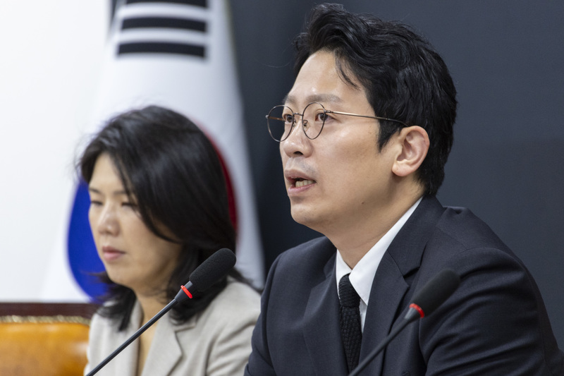 개혁신당 이기인 비상대책위원장이 8일 국회에서 열린 비대위 회의에서 발언하고 있다. / 사진=연합뉴스