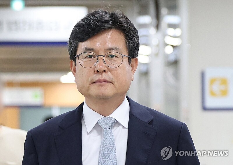 대법, '사후 계엄선포문 작성' 강의구 전 실장 징역 1년6월 확정