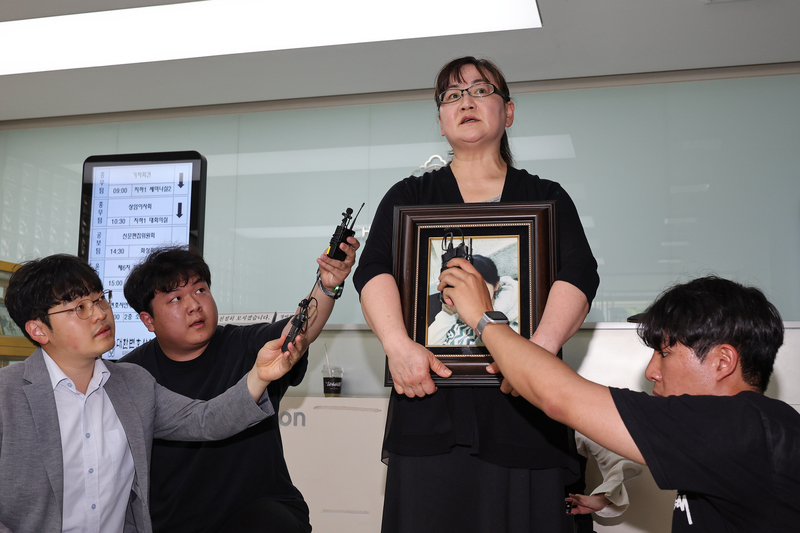 권경애 변호사의 재판 불출석으로 소송에서 진 학교폭력 피해자 유족 이기철 씨 / 사진=연합뉴스