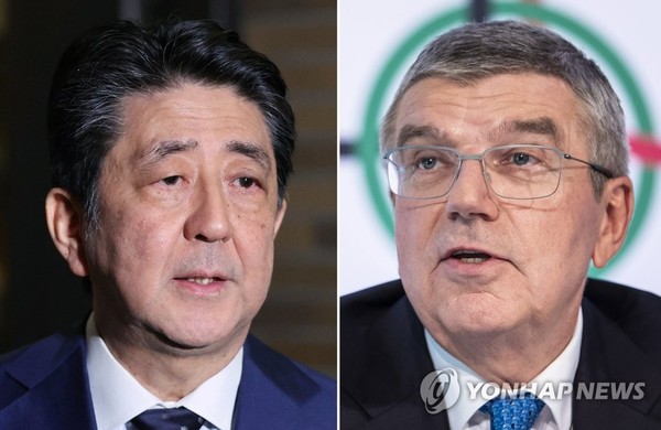 아베 "올림픽 1년 연기 바흐와 합의…늦어도 내년 여름 개최" / 사진=EPA