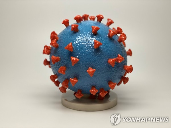 코로나19 모형도 / 사진=로이터
