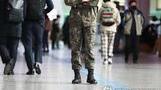 軍 코로나19 확진 1명 늘어…해군 간부