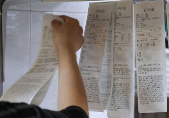 무심코 만지는데"...암을 부를 수 있는 '이 습관' 주의하세요