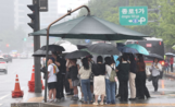 전국에 천둥·번개 동반한 강한 비…수도권 최대 120㎜ 폭우