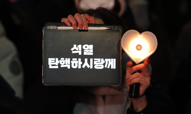 윤석열 탄핵 촉구 촛불집회/사진=연합뉴스