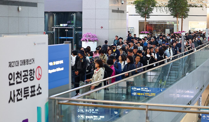 10명 중 8명 '투표 할 것'…사전투표 의향 40대 가장 높고, 70대 가장 낮아