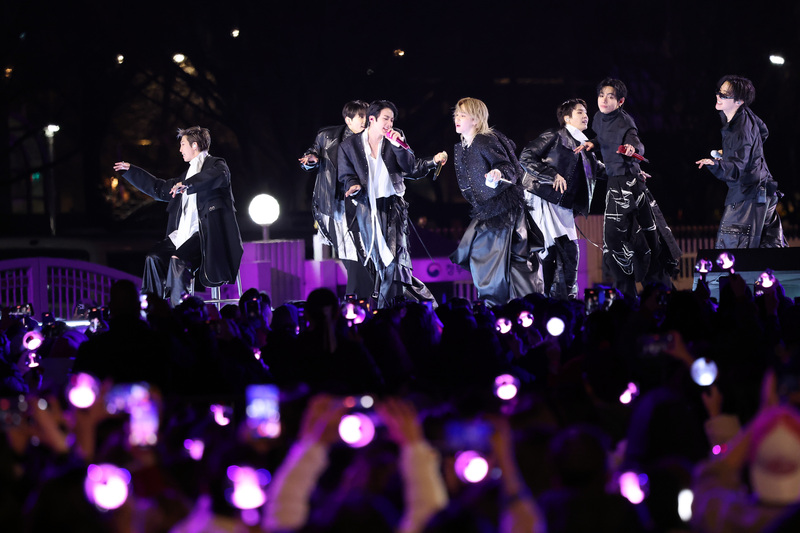 일본 언론, BTS 완전체 컴백 공연에 주목…