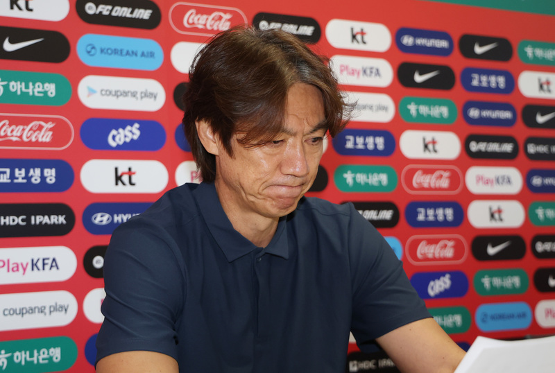 [속보] 홍명보 대표팀 감독 자진 사퇴