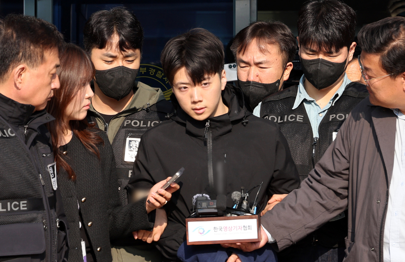 포토라인 선 '여고생 흉기 살인' 장윤기 / 사진=연합뉴스