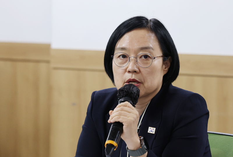 한성숙 국무총리가 지난 20일 서울 구로구 벤처기업협회에서 열린 신산업분야 규제혁신 간담회에 참석해 발언하고 있다. / 사진=연합뉴스