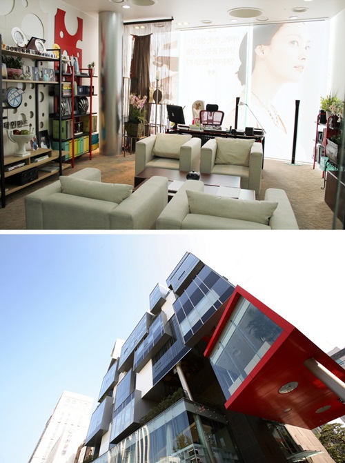 소속사 미등록 운영 의혹까지 불거지다