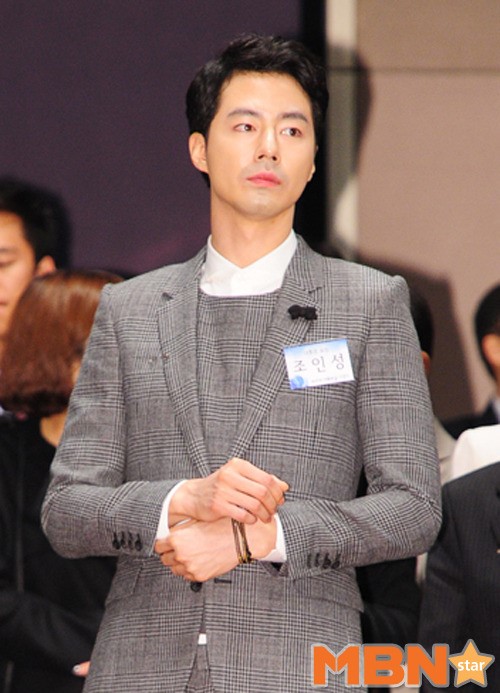 조인성이 스케줄 조율의 어려움 때문에 ‘권법’에서 하차한다. 사진=MBN스타 DB