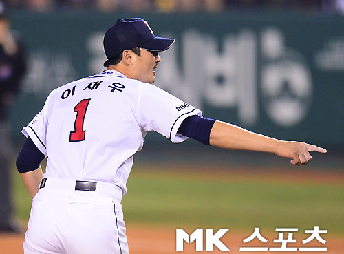 혼을 담아 공을 던졌다는 두산의 이재우. 28일 프로야구 한국시리즈 삼성과 4차전에서 5이닝 8탈삼진 무실점으로 호투하며 두산의 2-1 승리를 견인했다. 사진(잠실)=김영구 기자