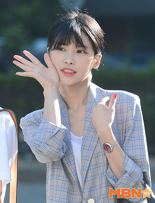 다이아 기희연 `얼굴 작죠?` [MBN포토] - MBN