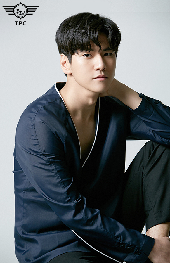 `모델 출신 배우` 김현준, KBS2 `흑기사` 출연 확정...신세경 남친 役
