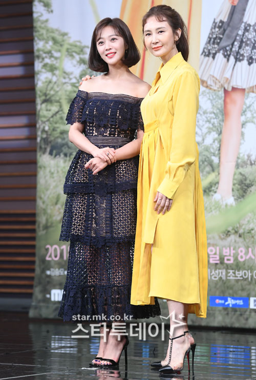 '이별이 떠났다' 배우 조보아, 채시라. 사진|유용석 기자
