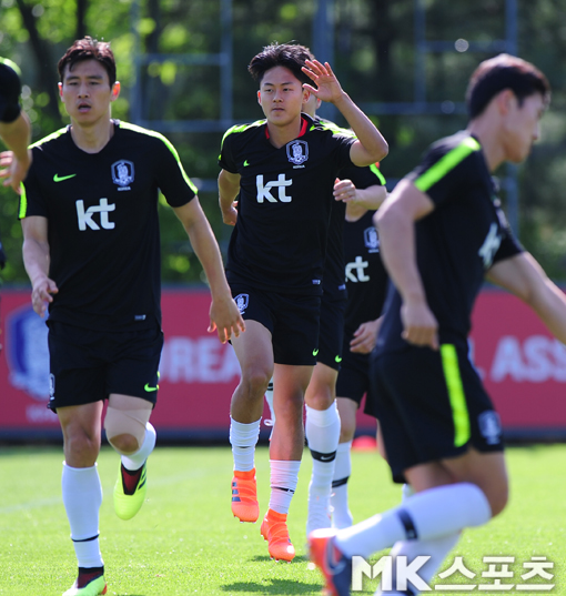 이승우가 23일 오후 파주NFC에서 월드컵대표팀 훈련을 소화하고 있다. 사진(파주)=김재현 기자