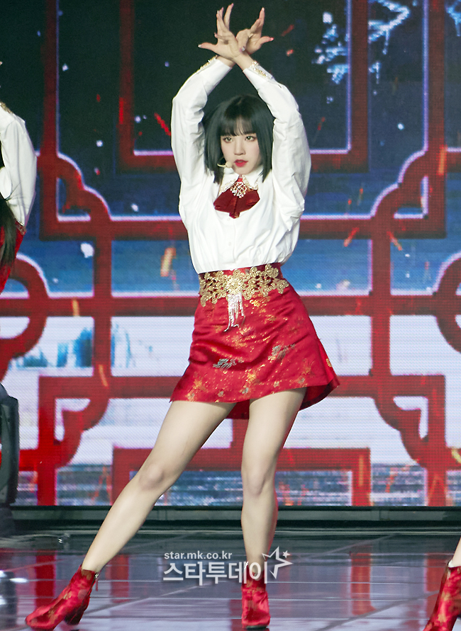 [포토] 우기, 에지 넘치는 댄스