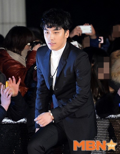 Seungri, wife accused of special assault teacher “An actress glances”… No gang relationship [M+이슈]