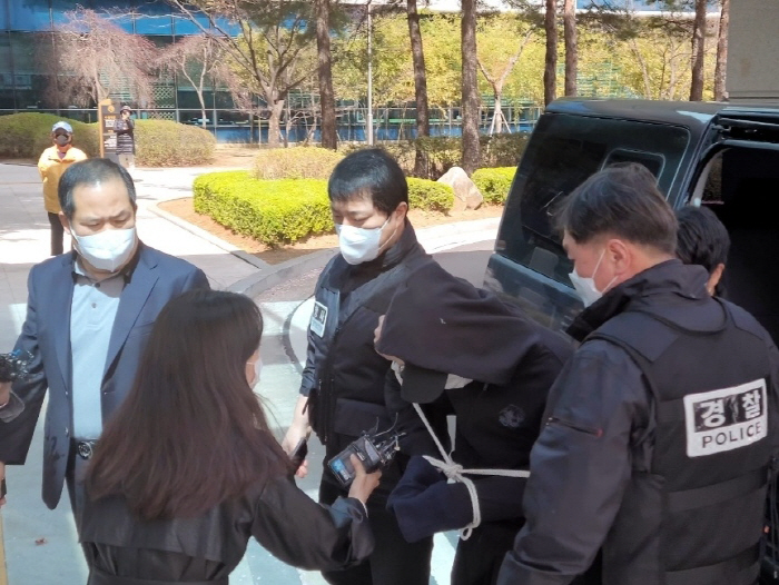 '노원구 세모녀 살해' 피의자, 구속심사 출석…"스토킹 인정 하나 ...
