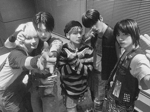 투모로우바이투게더 사진=빅히트 뮤직