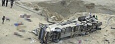 절벽 아래로 떨어진 버스에 최소 24명 사망