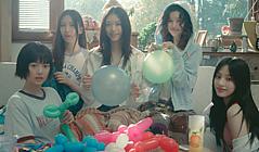 뉴진스, ‘Bubble Gum’ 뮤비 공개