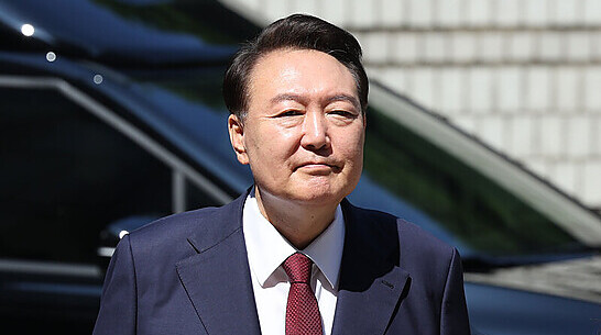내란특검 '윤석열 체포영장 기각…28일 오전 출석 요구'