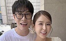＇신지 예비신랑＇ 문원 ＂전처와 혼전임신 맞다＂  